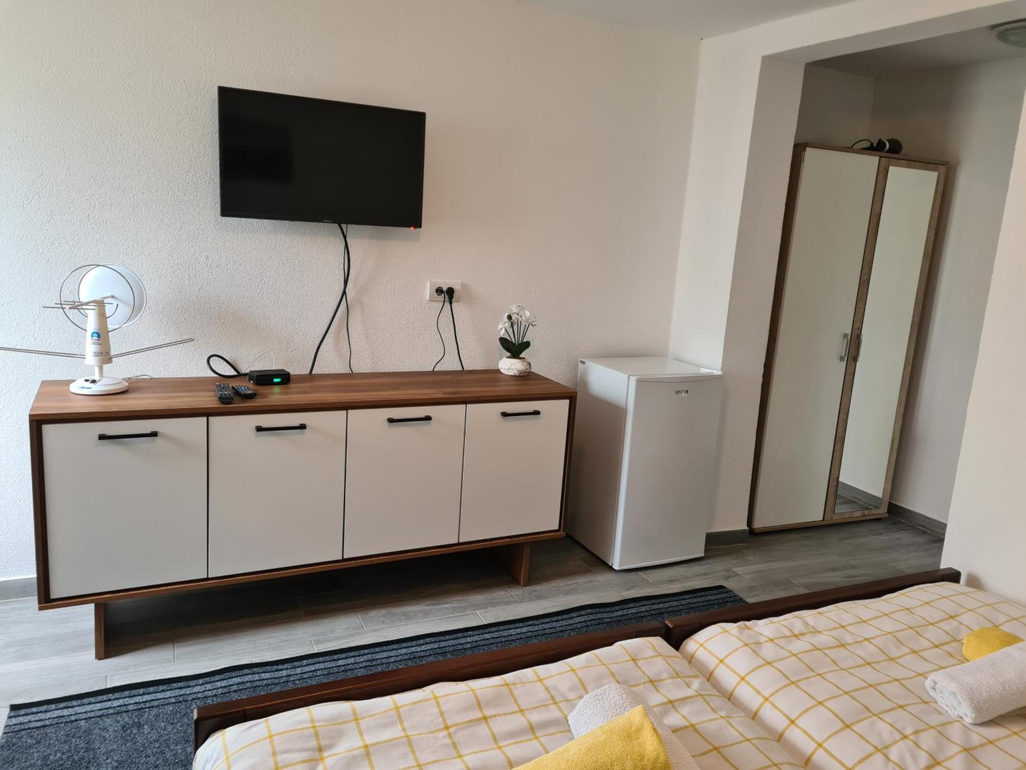 Ferienwohnung Emina Plav Zimmer foto